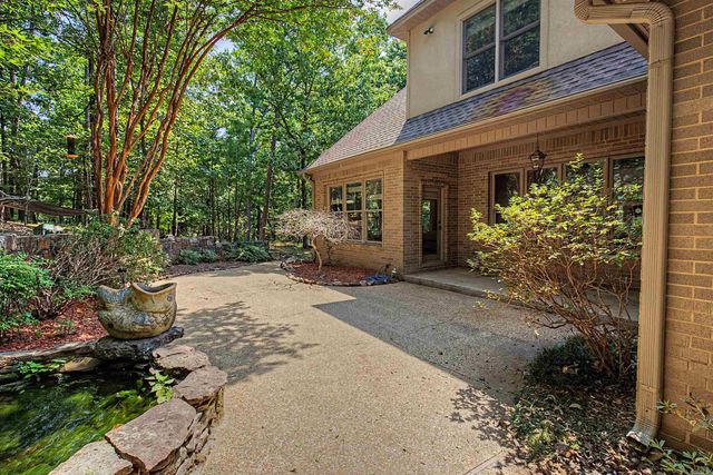 13 Somersett Dr, Roland, AR 72135