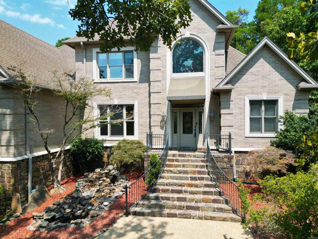 13 Somersett Dr, Roland, AR 72135