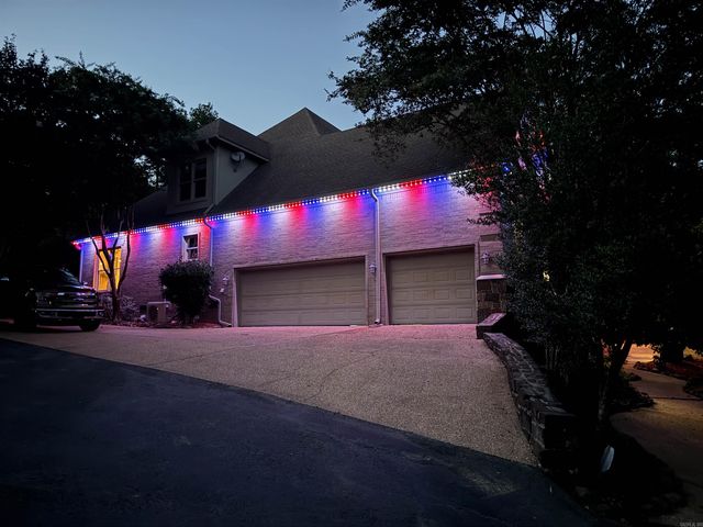 13 Somersett Dr, Roland, AR 72135