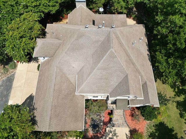 13 Somersett Dr, Roland, AR 72135