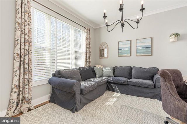 10 CARDINAL CREST DR, Fredericksburg, VA 22406