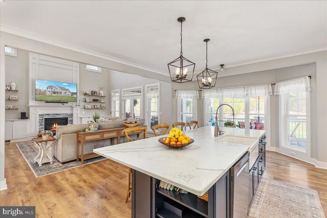 10 CARDINAL CREST DR, Fredericksburg, VA 22406