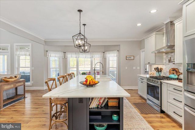 10 CARDINAL CREST DR, Fredericksburg, VA 22406