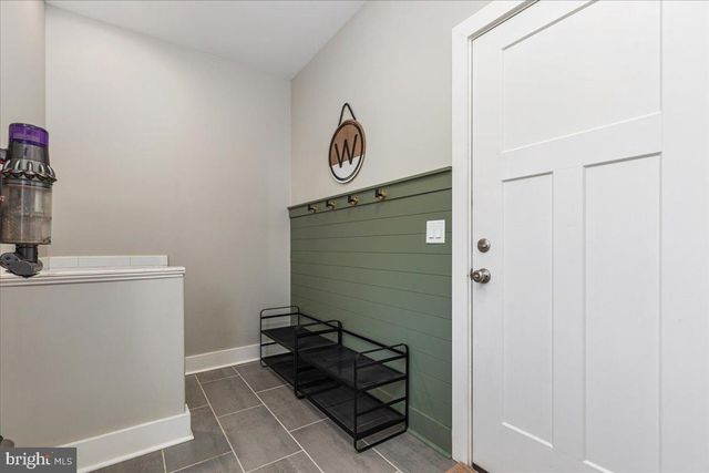 10 CARDINAL CREST DR, Fredericksburg, VA 22406