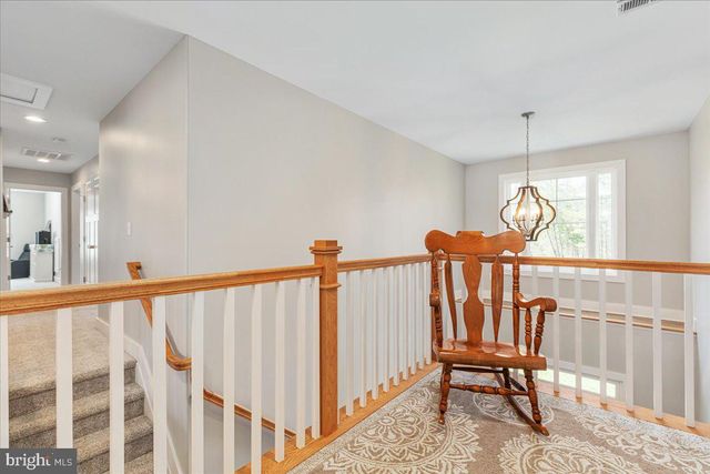 10 CARDINAL CREST DR, Fredericksburg, VA 22406