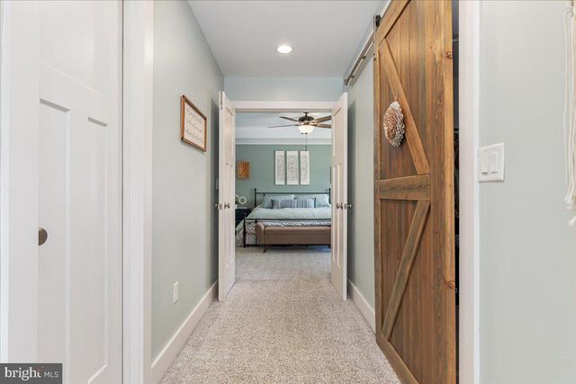 10 CARDINAL CREST DR, Fredericksburg, VA 22406