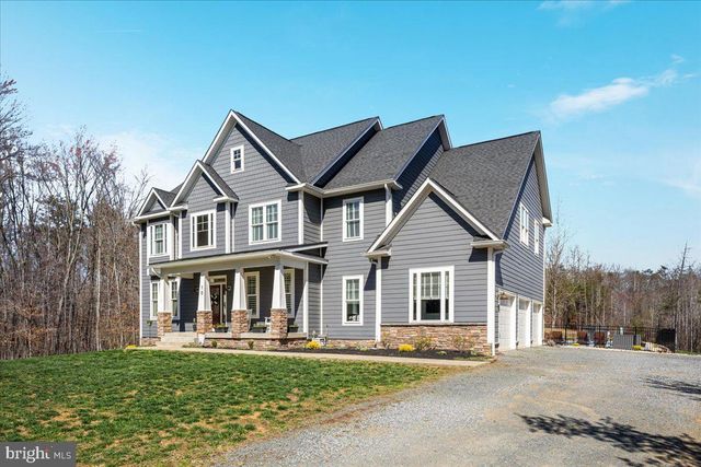 10 CARDINAL CREST DR, Fredericksburg, VA 22406