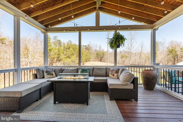 10 CARDINAL CREST DR, Fredericksburg, VA 22406