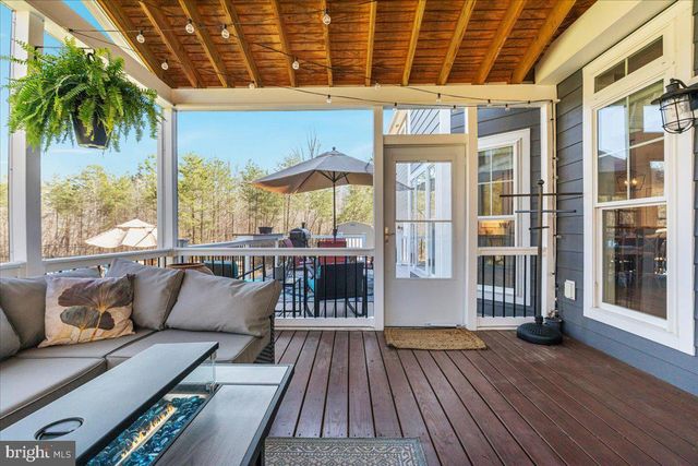 10 CARDINAL CREST DR, Fredericksburg, VA 22406