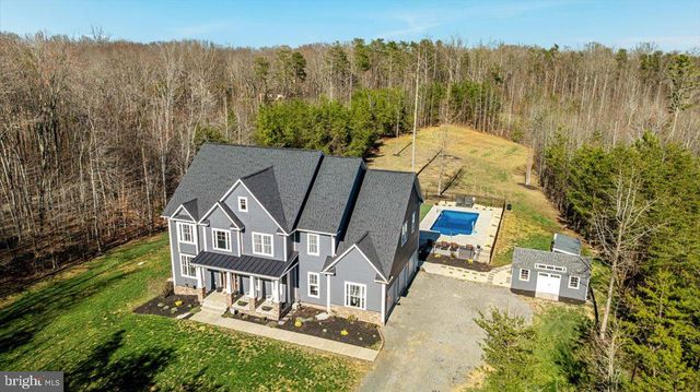 10 CARDINAL CREST DR, Fredericksburg, VA 22406
