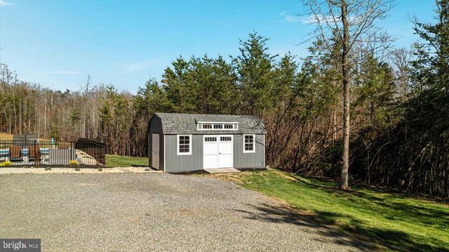 10 CARDINAL CREST DR, Fredericksburg, VA 22406