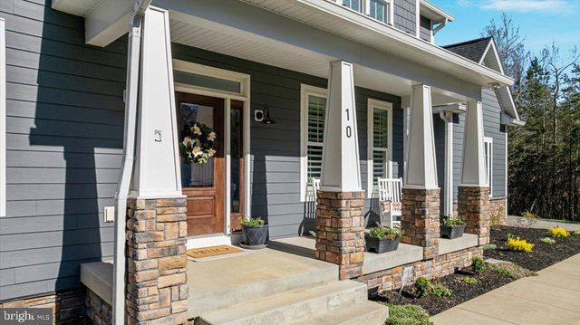 10 CARDINAL CREST DR, Fredericksburg, VA 22406