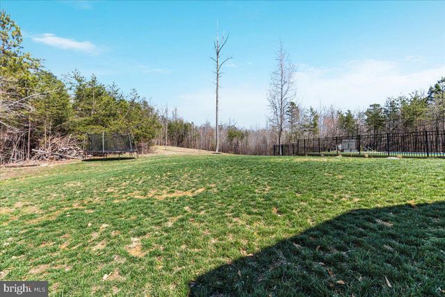 10 CARDINAL CREST DR, Fredericksburg, VA 22406