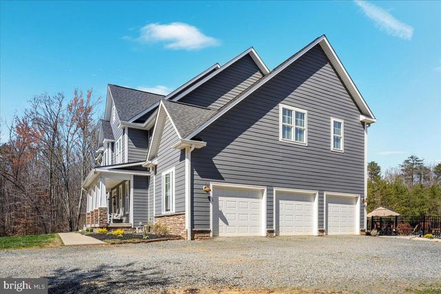 10 CARDINAL CREST DR, Fredericksburg, VA 22406