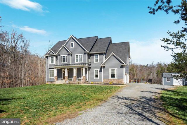 10 CARDINAL CREST DR, Fredericksburg, VA 22406