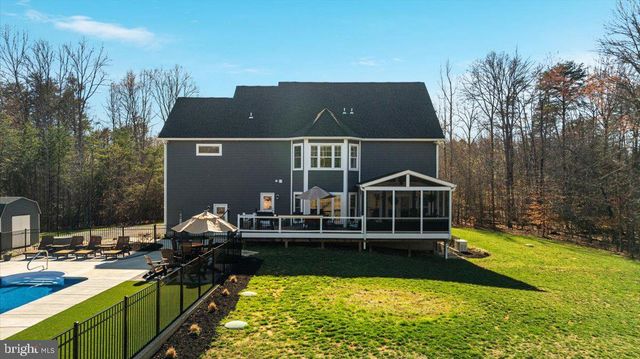 10 CARDINAL CREST DR, Fredericksburg, VA 22406