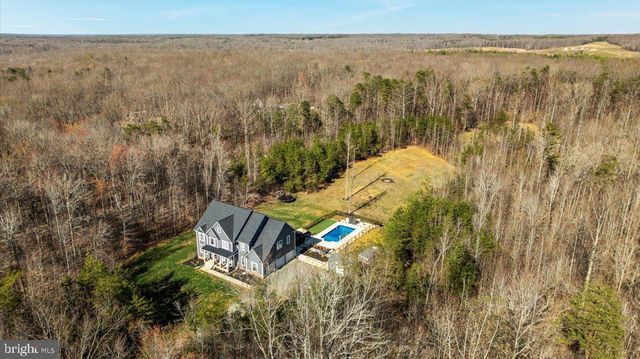 10 CARDINAL CREST DR, Fredericksburg, VA 22406