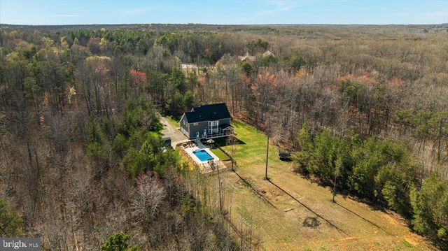 10 CARDINAL CREST DR, Fredericksburg, VA 22406