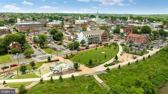 10 CARDINAL CREST DR, Fredericksburg, VA 22406