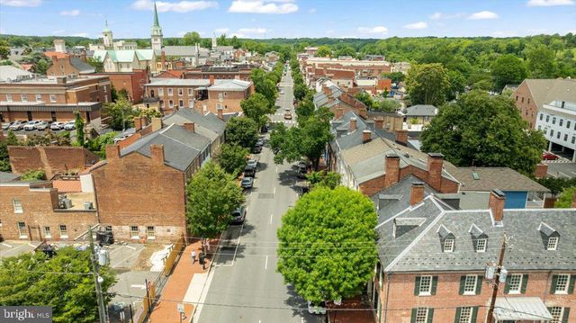 10 CARDINAL CREST DR, Fredericksburg, VA 22406