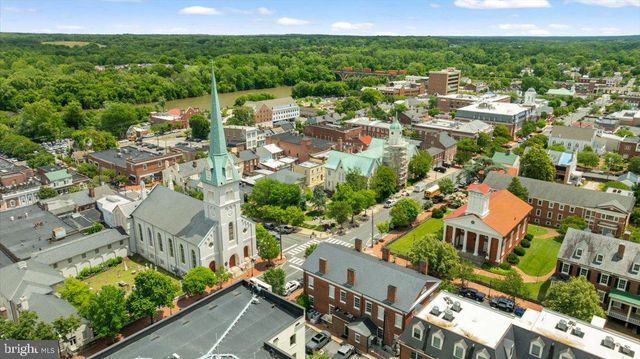 10 CARDINAL CREST DR, Fredericksburg, VA 22406