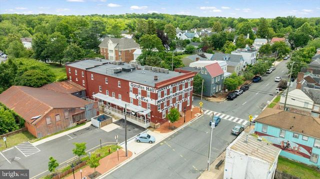 10 CARDINAL CREST DR, Fredericksburg, VA 22406