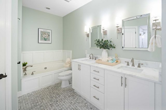 21 George Street 203, Charleston, SC 29401