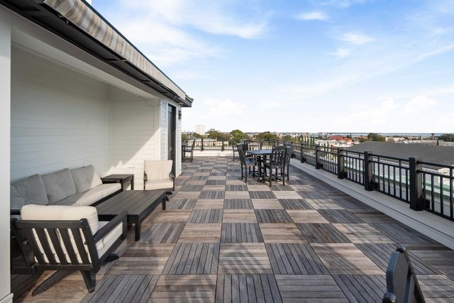 21 George Street 203, Charleston, SC 29401