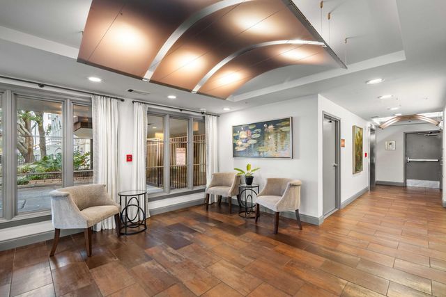 21 George Street 203, Charleston, SC 29401