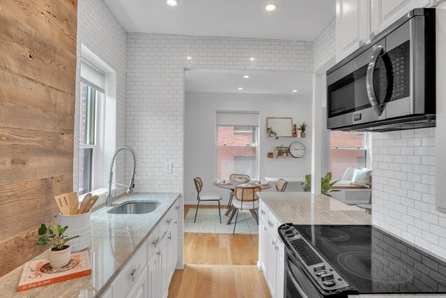 17 Cazenove St 404, Boston, MA 02116