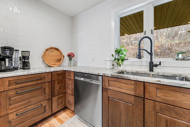 41084 Big Trout Lane, Winona, MN 55987