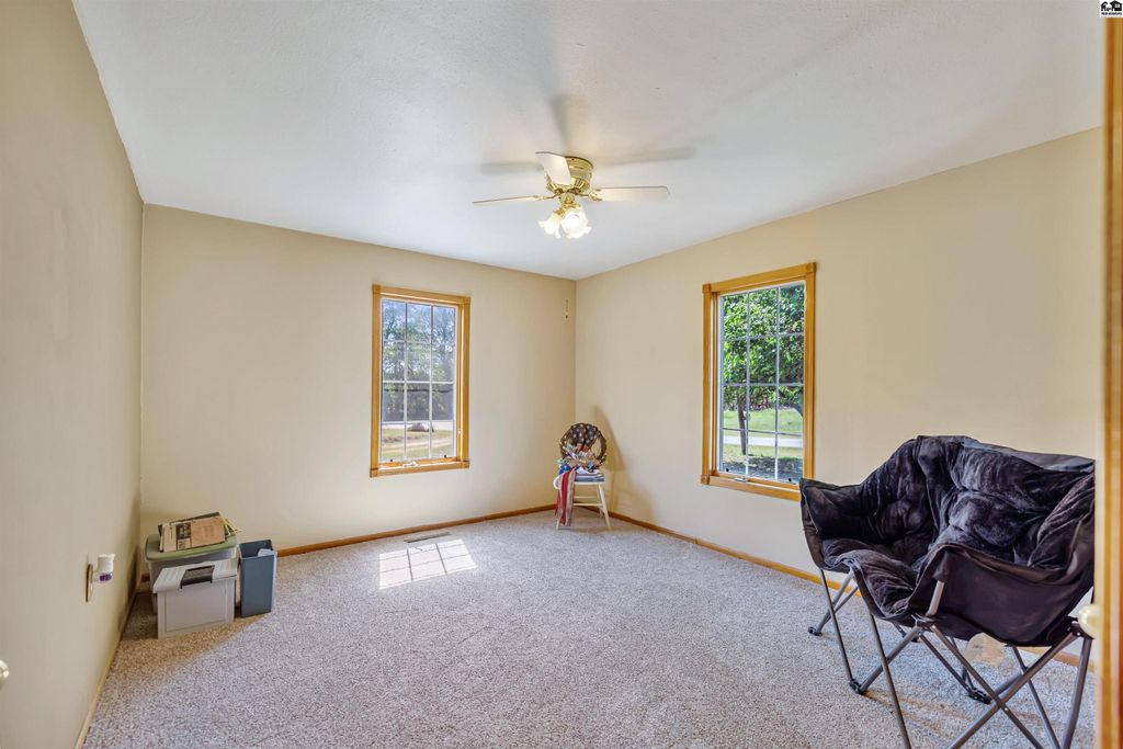 19447 SW Meadowlark Rd