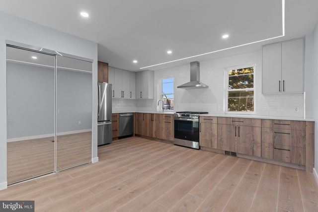 3586 DOWS RD, Philadelphia, PA 19154