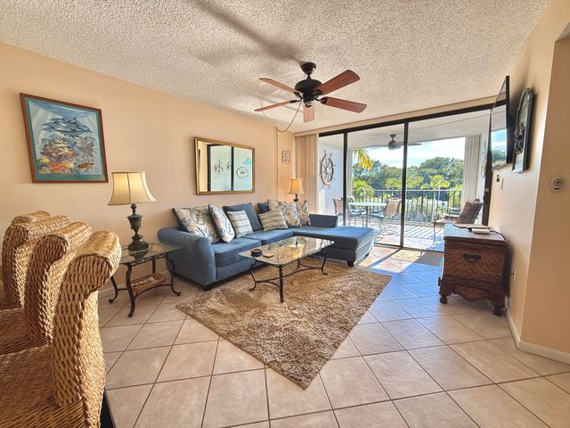 104350 Overseas Hwy Apt B403 Slip 11, Key Largo, FL 33037