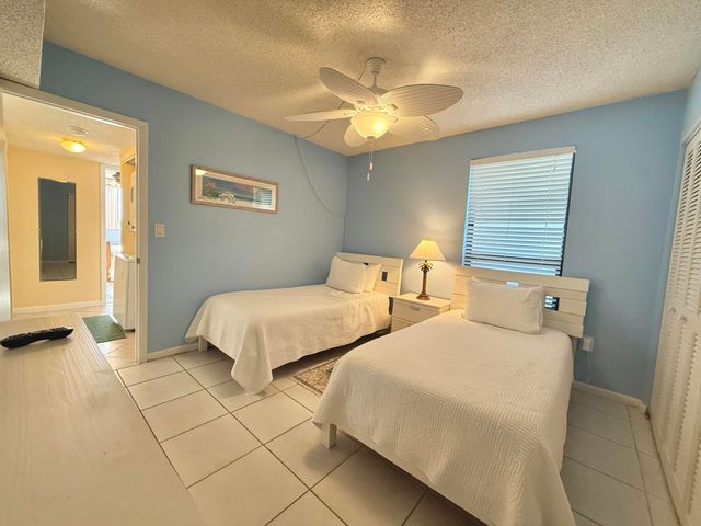 104350 Overseas Hwy Apt B403 Slip 11, Key Largo, FL 33037