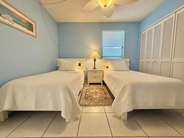 104350 Overseas Hwy Apt B403 Slip 11, Key Largo, FL 33037