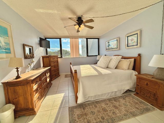 104350 Overseas Hwy Apt B403 Slip 11, Key Largo, FL 33037