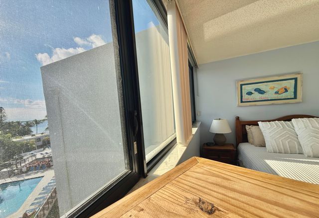 104350 Overseas Hwy Apt B403 Slip 11, Key Largo, FL 33037