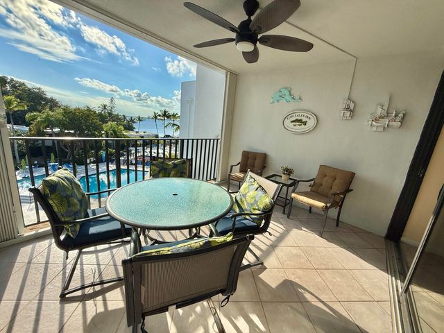 104350 Overseas Hwy Apt B403 Slip 11, Key Largo, FL 33037