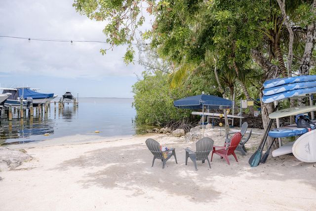 104350 Overseas Hwy Apt B403 Slip 11, Key Largo, FL 33037