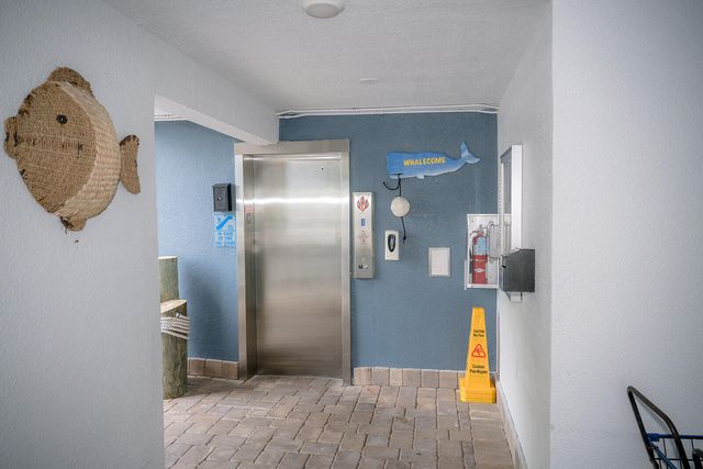 104350 Overseas Hwy Apt B403 Slip 11, Key Largo, FL 33037