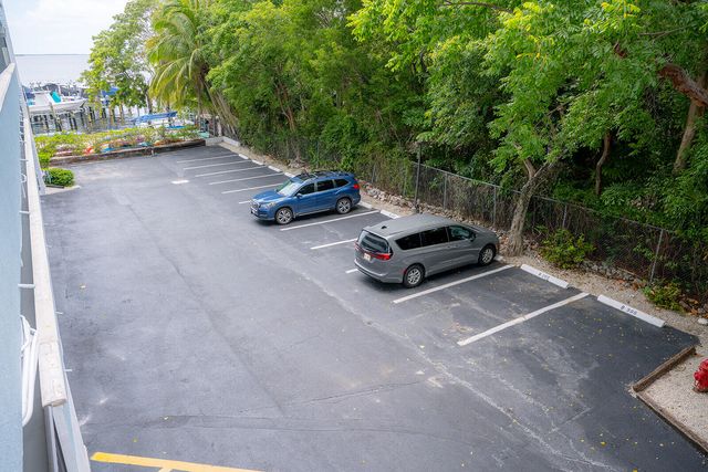 104350 Overseas Hwy Apt B403 Slip 11, Key Largo, FL 33037