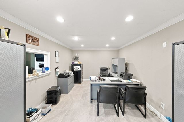 1467 S Main St, Fall River, MA 02724