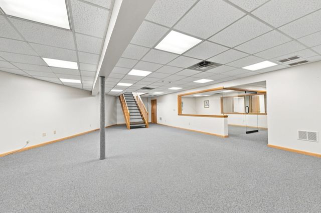 1467 S Main St, Fall River, MA 02724