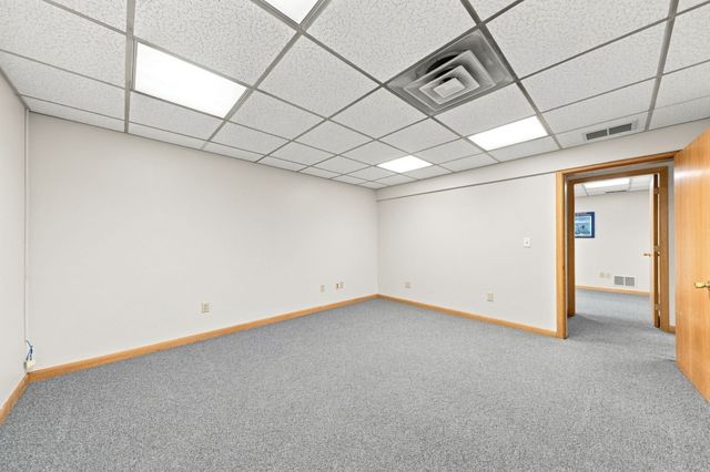 1467 S Main St, Fall River, MA 02724