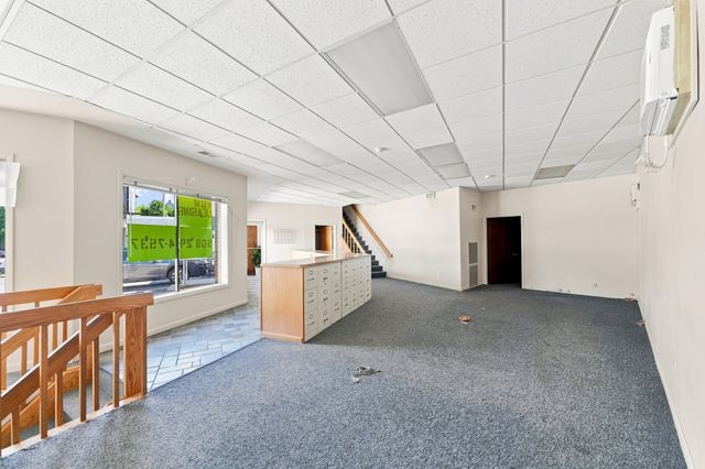 1467 S Main St, Fall River, MA 02724