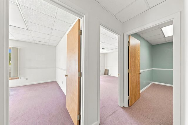 1467 S Main St, Fall River, MA 02724