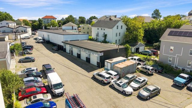 1467 S Main St, Fall River, MA 02724