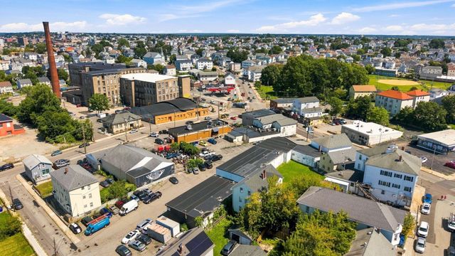 1467 S Main St, Fall River, MA 02724