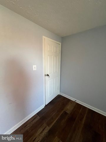 19426 BREEZEDALE LN, Germantown, MD 20876